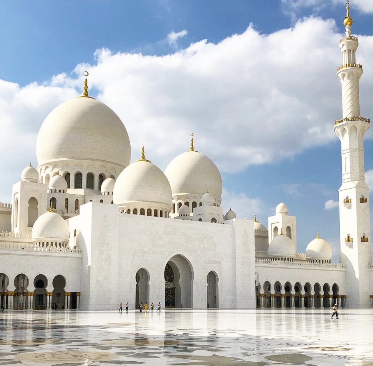 Top Spots Dubai Sheikh Zayed Mosque